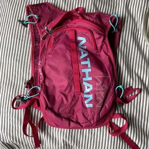 Nathan Hydration 7L backpack